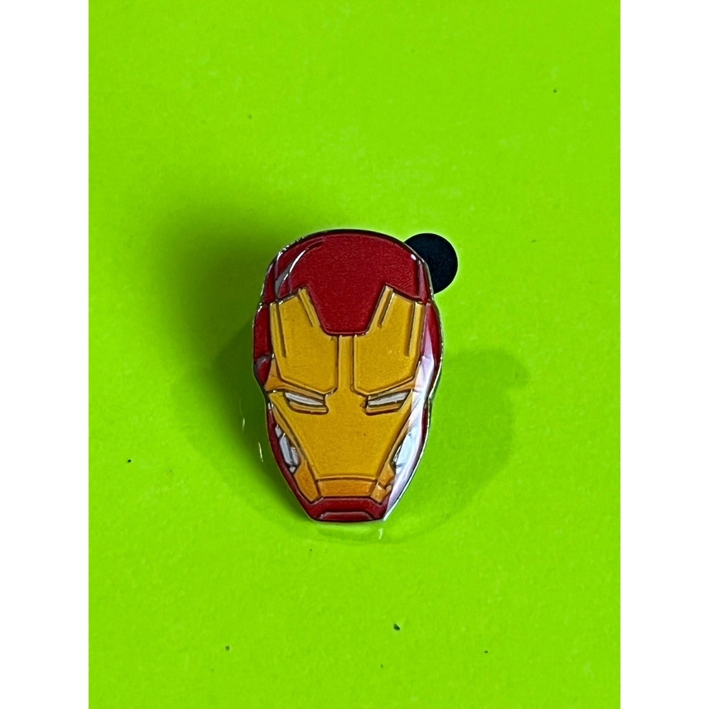 Disney Parks Marvel Iron Man Helmet Enamel Pin Avengers Tony Stark Trading EUC